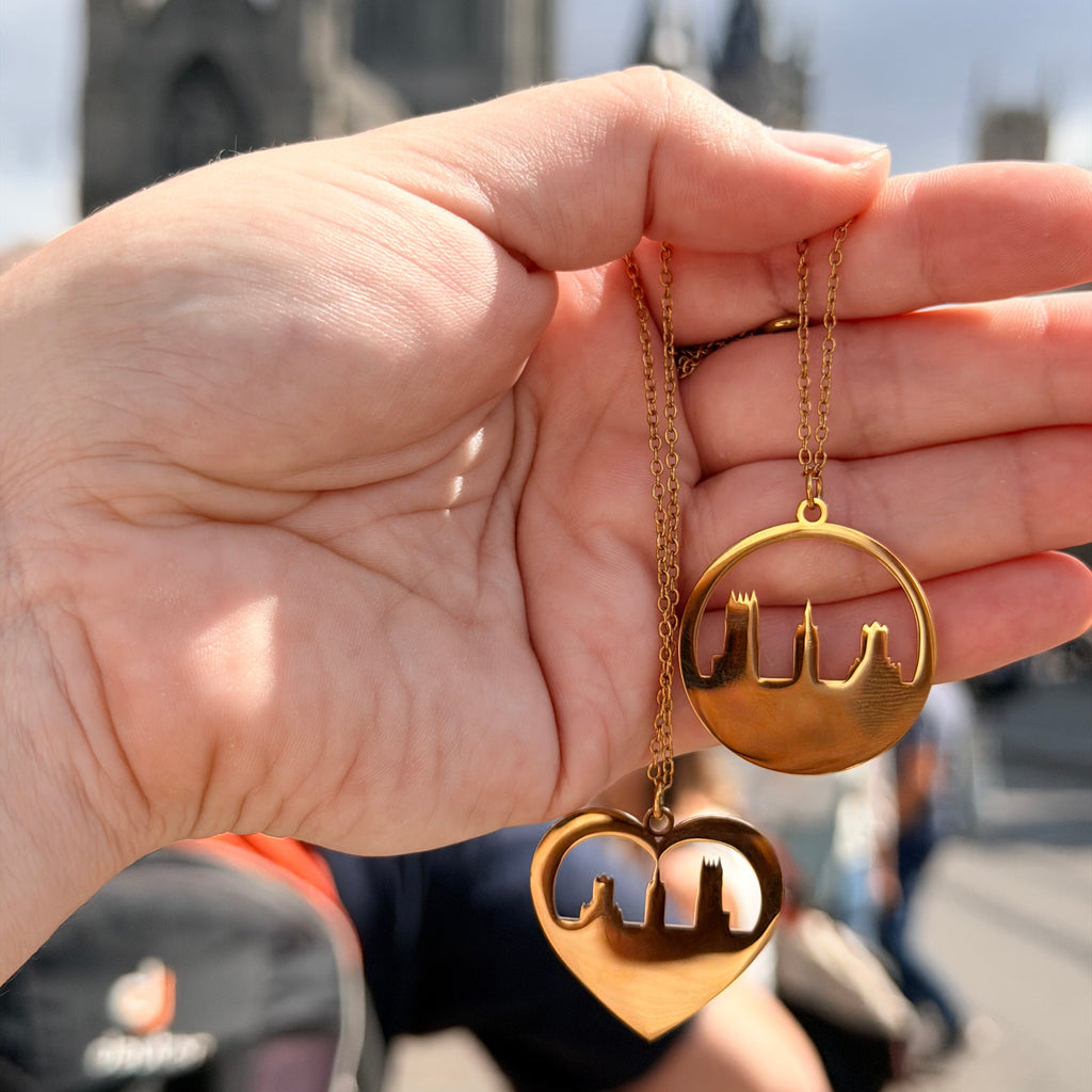 Circle Skyline Necklace Gold